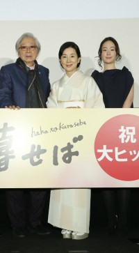 山田洋次最新作『母と暮せば』初日舞台挨拶リポート