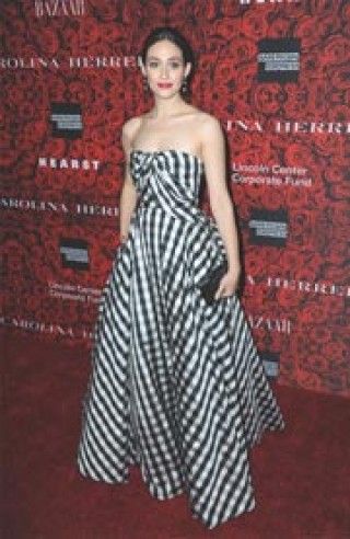 エミー・ロッサムがサム・エスメイルと結婚!