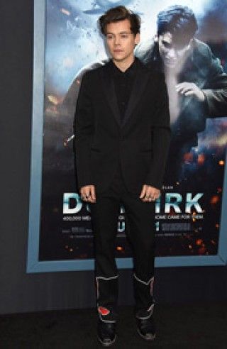 ハリー・スタイルズ、ダンケルクの浜辺に圧倒された!