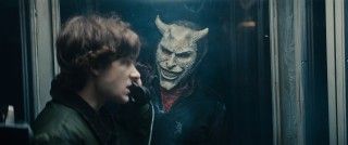 “連続殺人鬼グラバーの記憶”に葛藤する主人公をデリクソン監督が絶賛!『ブラックフォン 2』特別映像解禁1