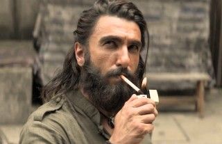 爆破、バイクで引きずり回す、鍋で調理、銃殺『ドゥランダル作戦』非情な復讐のオンパレード 本編映像解禁