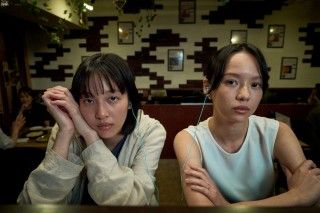 『メイメイ』2027年1月8日(金)公開決定!!特報解禁 異国で生きる孤独と家族との距離を見つめる、ふたりの姉妹の物語