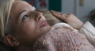 ナンニ・モレッティ製作。養子縁組に取り組む一家の決断は?「ヴィットリア 抱きしめて」2