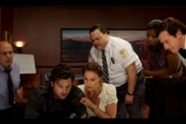 フライペーパー 史上最低の銀行強盗の上映スケジュール 映画情報 映画の時間