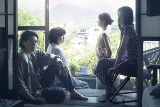 夏の砂の上のイメージ画像１