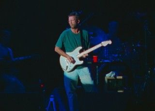エリック・クラプトン『nothing but the blues』のイメージ画像