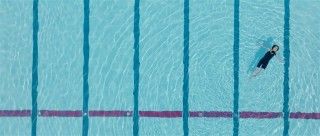 水の中で深呼吸のイメージ画像１