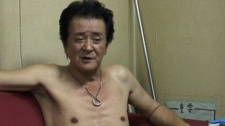 俺の血はピンクの血 映画俳優久保新二のイメージ画像１
