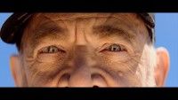 何度も何度も殺しに来る？謎の最恐老人『パーム・スプリングス』J・K・シモンズ画像解禁
