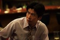 コミカルからシリアスな役まで演じる俳優・田中圭の魅力とは『私にふさわしホテル』場面写真解禁