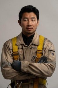 金曜29日は“筋肉を考える日”シム・リウが脅威の肉体を披露『ラスト・ブレス』本編映像解禁