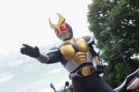 『アギト—超能力戦争—』津上翔一（賀集利樹）が “仮面ライダーアギト”に変身！劇中新カットが到着