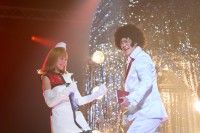 名物司会者・樺山がノリノリのダンスで登場!『ミステリー・アリーナ』番組冒頭映像解禁
