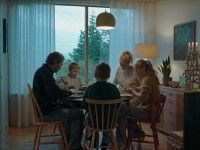 カンヌ出品作「きれっぱしの愛」本編独占映像解禁――“元夫婦”が語り合う愛の残り香