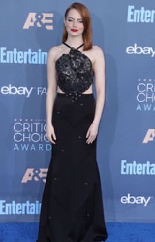 エマ・ストーン、カプリ・ハリウッド国際映画祭で主演女優賞受賞!