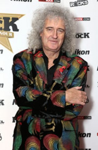 ブライアン・メイ、クイーン伝記映画の公開時期を明かす!