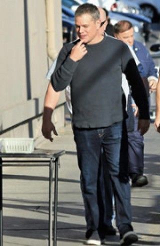 マット・デイモン、病を患う父に祈りを求める