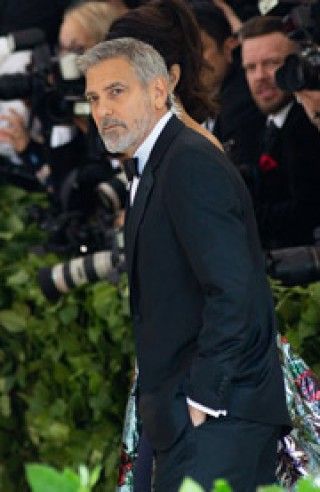 ジョージ・クルーニー、交通事故に遭うも命に別状なし
