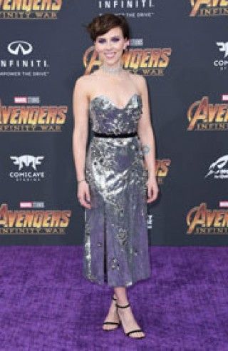 スカーレット・ヨハンソン、今年度の世界一稼いだ女優に選出