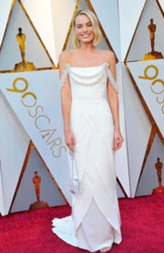 マーゴット・ロビー、実写版映画でバービー役!?