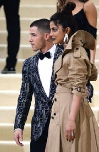 プリヤンカー・チョープラーとニック・ジョナス、結婚式は12月?