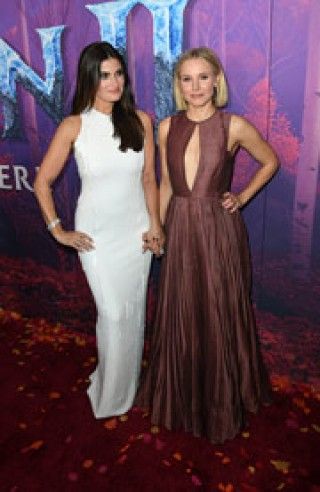 『アナ雪』のイディナ・メンゼルとクリステン・ベル、ハリウッドの殿堂入り決定!