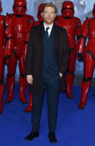 『スター・ウォーズ』の ドーナル・グリーソン、ハックス将軍のフィギュアをコレクション