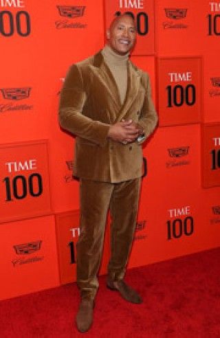 ドウェイン・ジョンソン、自身の伝記コメディで主演