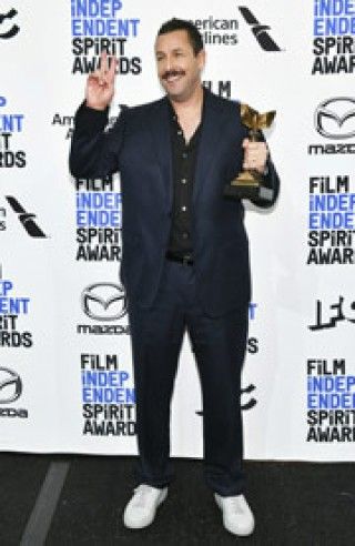 アダム・サンドラー、インディペンデント・スピリット・アワードで主演男優賞受賞