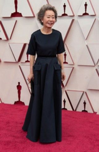 ユン・ヨジョン、ブラッド・ピットの匂いの質問に「犬じゃない」と一蹴