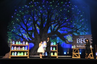 夢灯るドリーム・ツリーが出現！本田望結とマーク・ライランスによる癒しのジャパンプレミア開催『BFG/ビッグ・フレンドリー・ジャイアント』２