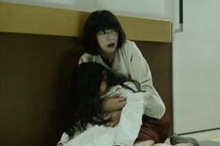 「そういえば私！生きてた！！」佐藤仁美が同役で20年ぶりにシリーズ登場！『貞子』場面写真解禁３