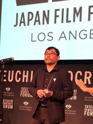 銃社会のアメリカにて支持を得る！日本発の衝撃作『銃』第14回ロサンゼルス日本映画祭「最優秀監督賞」受賞３