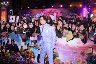 ティモシー・シャラメ初来日で日本に感動！“神ファンサ”に観客大熱狂『ウォンカとチョコレート工場のはじまり』２