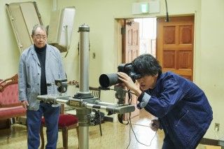 佐野晶哉、平泉成を見習い80歳まで現役宣言?!『明日を綴る写真館』スペシャルインタビュー映像解禁２