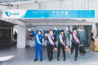 『ぼっち・ざ・ろっく!』×小田急電鉄コラボ!!「出発進行〜!」下北沢駅でコラボイベントを実施２