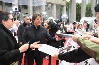トム・クルーズついに来日！約3時間のファンサービスに熱狂の嵐『ミッション：インポッシブル／ファイナル・レコニング』２
