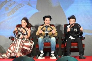 3人もテンションもぶっちぎり！時速300km並みの風圧をリアル体験『F1(R)／エフワン』森本慎太郎、森川智之、LiLiCo登壇ぶっちぎれイベント２