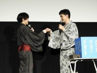吉沢亮 板垣李光人が涼やかな浴衣姿で登壇！撮影の裏話も『ババンババンバンバンパイア』大ヒット御礼舞台挨拶２