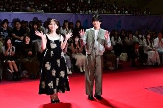 『恋に至る病』完成披露舞台挨拶 長尾「ぜひ皆さんも“恋に至る病”にかかってください！」２