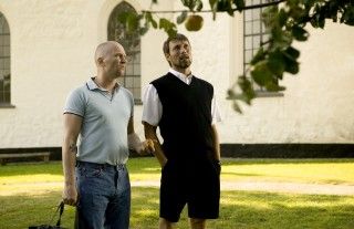 マッツ・ミケルセンが型破りな牧師を演じる！『アダムズ・アップル』場面カット＆メイキングカット解禁２