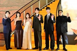 福士蒼汰、福原遥ら豪華キャスト陣が“楓色”カーペットに登場！『楓』ジャパンプレミア１