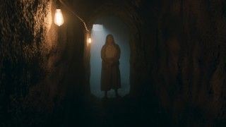 『シェルビー・オークス』怪しすぎる謎の老婆！不穏な本編映像＆場面写真&胸糞を加速するパスコード解禁２