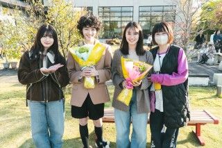 永瀬廉＆吉川愛、舞踏会ダンスシーンで揃ってクランクアップ！『鬼の花嫁』クランクアップ写真＆コメント到着２