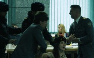 フェミニスト活動団体「FEMEN」の創設者が FEMEN を去った理由とは?『OXANA／裸の革命家・オクサナ』３