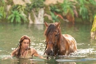 『レッド・ソニア／反逆の剣』主演を射抜いたマチルダ・ルッツよりコメント到着！新場面写真解禁２