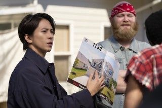 山下智久、英語で海外詐欺師と対峙！『正直不動産』アメリカでも永瀬に“突風”が吹きつける!?本編映像解禁１