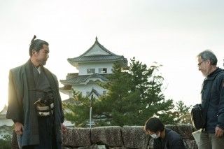本木雅弘〈孤立無援の城主〉×菅田将暉〈幽閉された天才軍師〉『黒牢城』メイキング写真&現場レポート解禁１