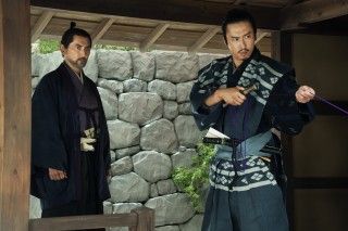本木雅弘×宮舘涼太、異例の“探偵コンビ”が挑む殺人検証！『黒牢城』本編映像解禁２