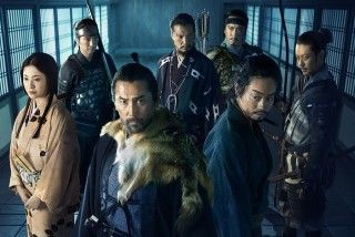息を呑む極限の心理戦！『黒牢城』本木雅弘VS菅田将暉、眼光が火花散らす特別映像&対決ビジュアル解禁３